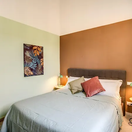 Perla Marina Guest house *
