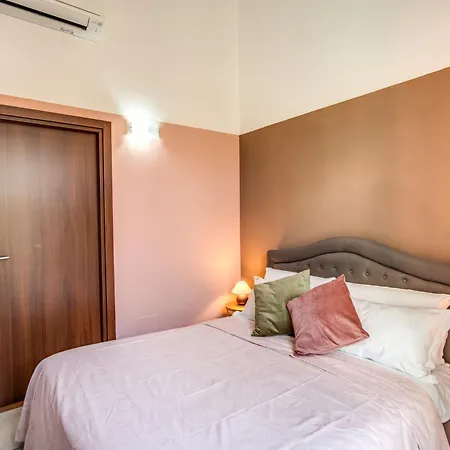 Perla Marina بيت ضيافة لا سبيتسْيا